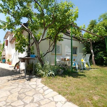 Sunny Grandma'S Garden Apartment Baška Dış mekan fotoğraf