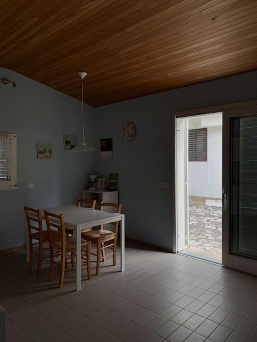 Sunny Grandma'S Garden Apartment Baška Dış mekan fotoğraf